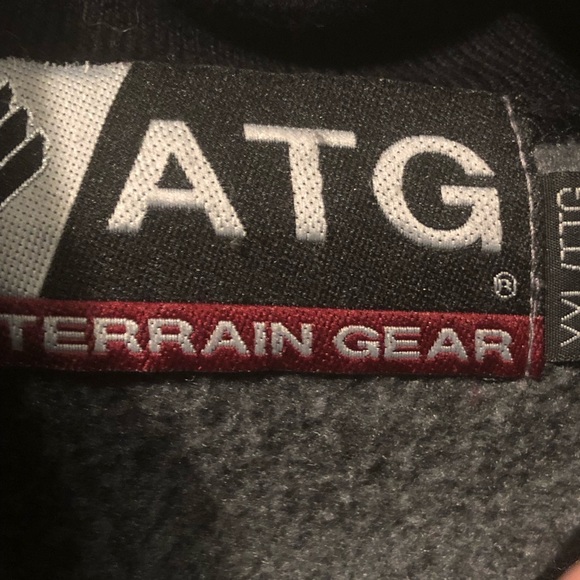 Vintage ATG Embroidered Wool Blend Canadian Sweater- 437 $65 or $50 w/offer - Picture 3 of 5